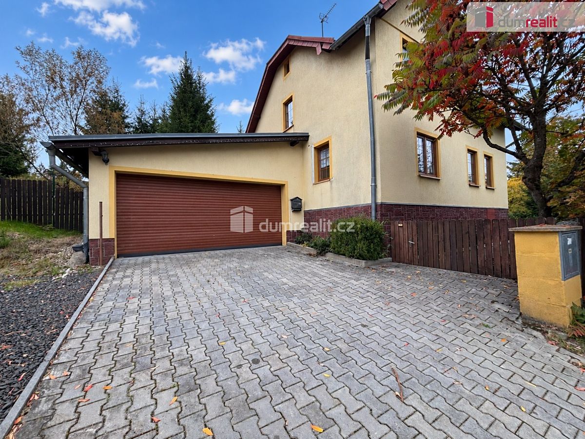 Prodej rodinného domu 120 m², pozemek 1627 m²