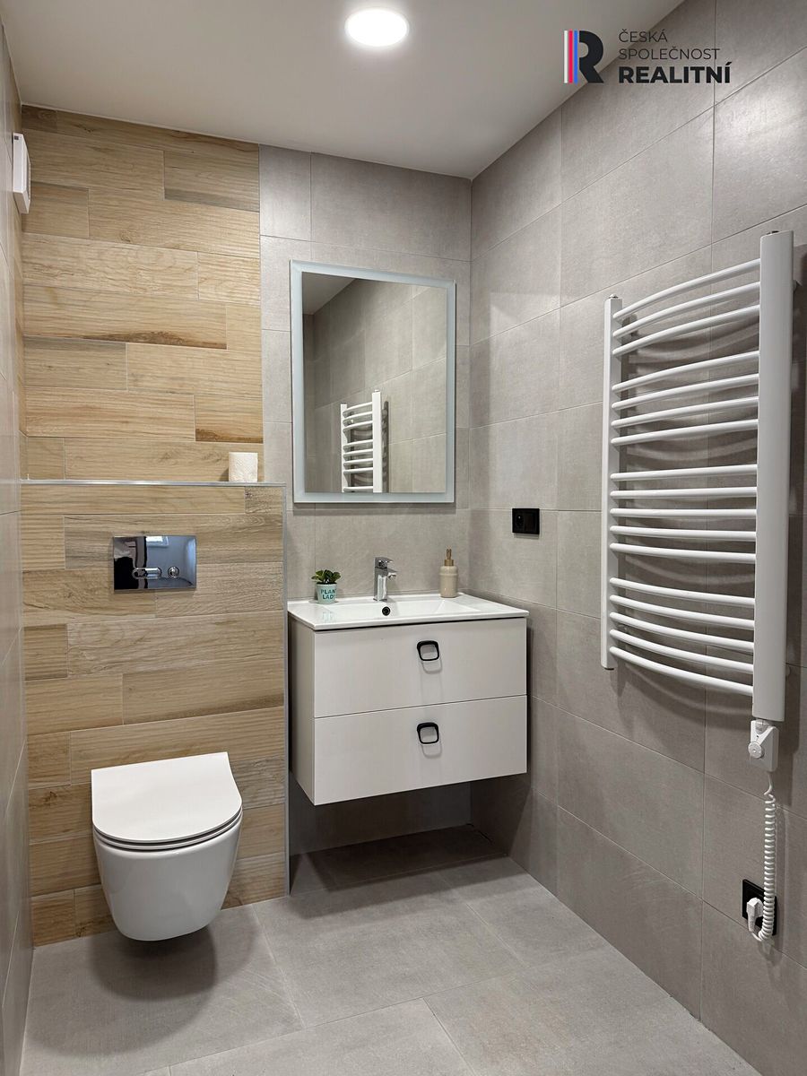 Pronájem bytu 3+kk 64 m² – fotografie 2