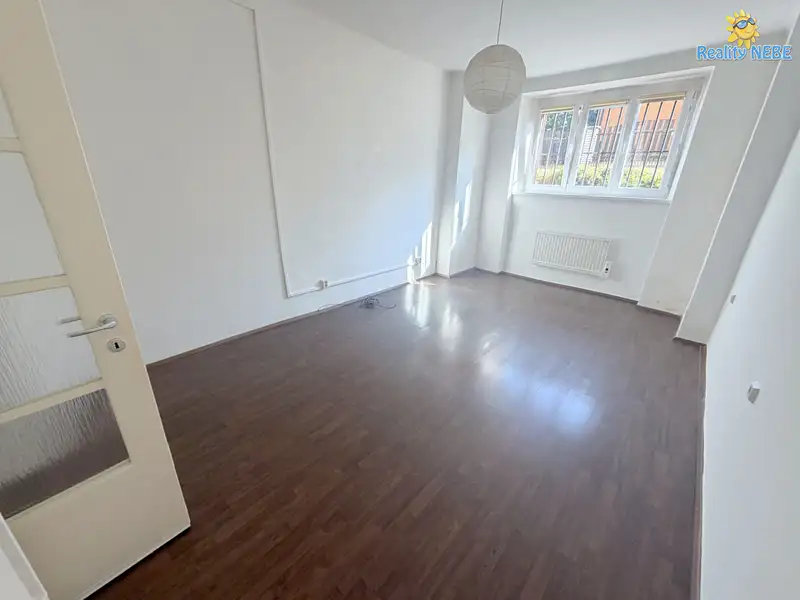 Pronájem bytu 2+kk 62 m², Praha – náhled fotky 3