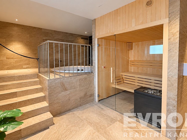 Нерухомість в оренду, 170 м² (1 з 8)