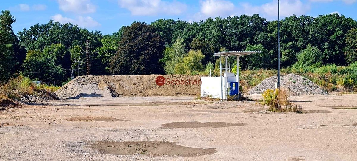 Pronájem komerčního pozemku 10995 m² – fotografie 3