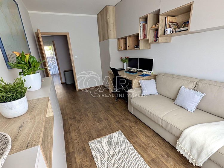 Квартира 4+1 на продаж, 92 м² (15 з 35)