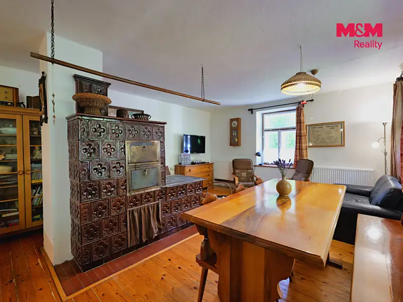 Prodej rodinného domu 172 m², pozemek 1928 m², Buková – náhled fotky 2