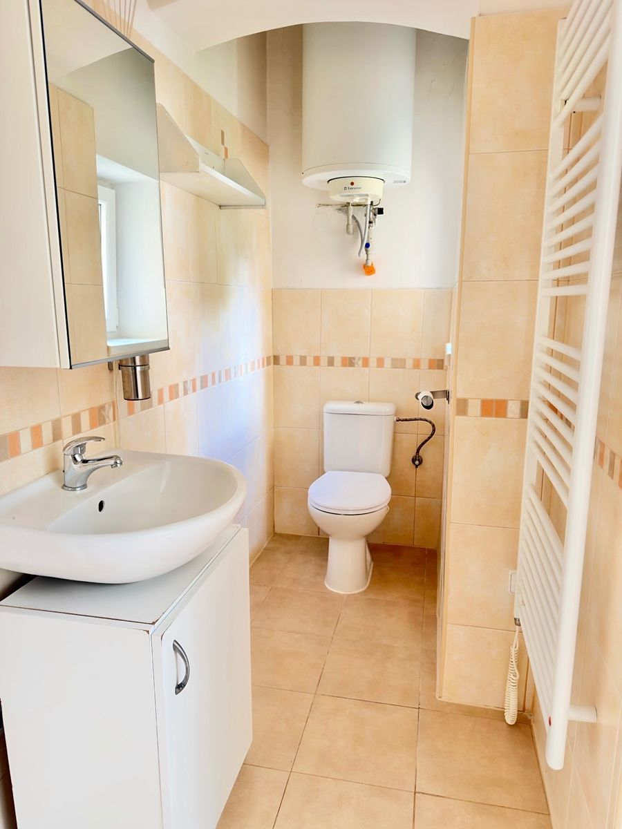 Pronájem bytu 1+1 36 m² – fotografie 5