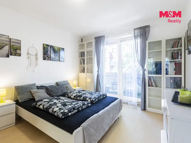 Pronájem bytu 3+kk 84 m², Praha – náhled fotky 3