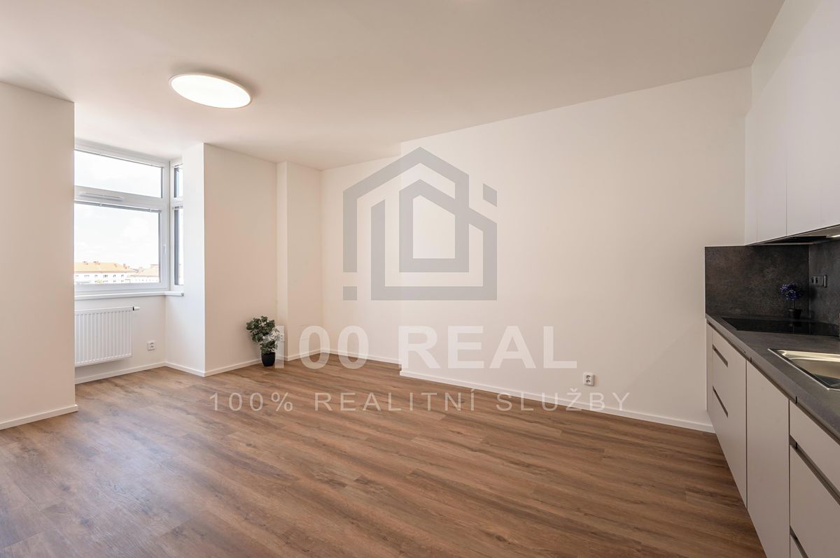 Pronájem bytu 2+kk 44 m² – fotografie 2