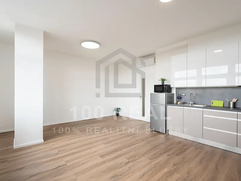 Pronájem bytu 1+kk 37 m², Pardubice – náhled fotky 2