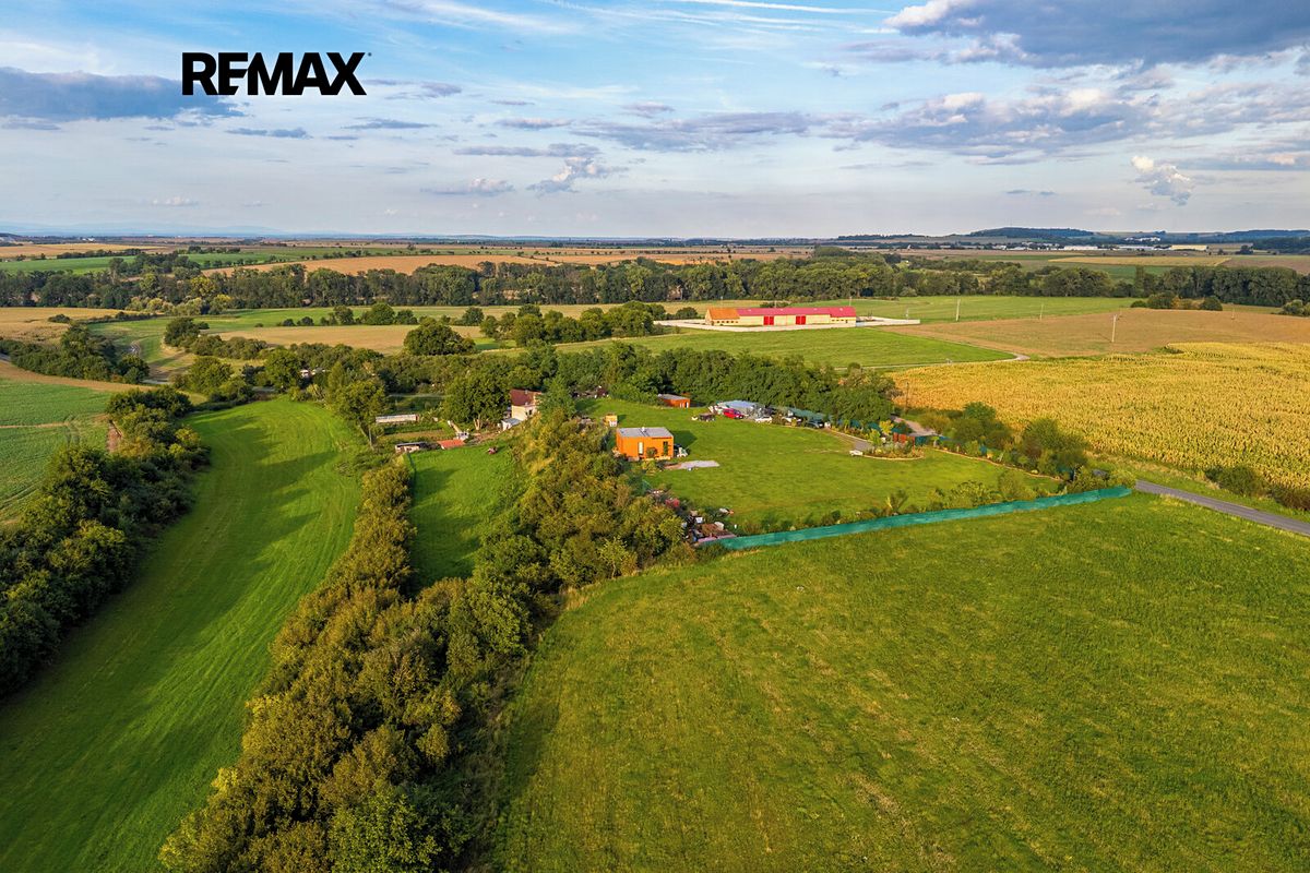 Prodej stavebního pozemku 10431 m² – fotografie 2