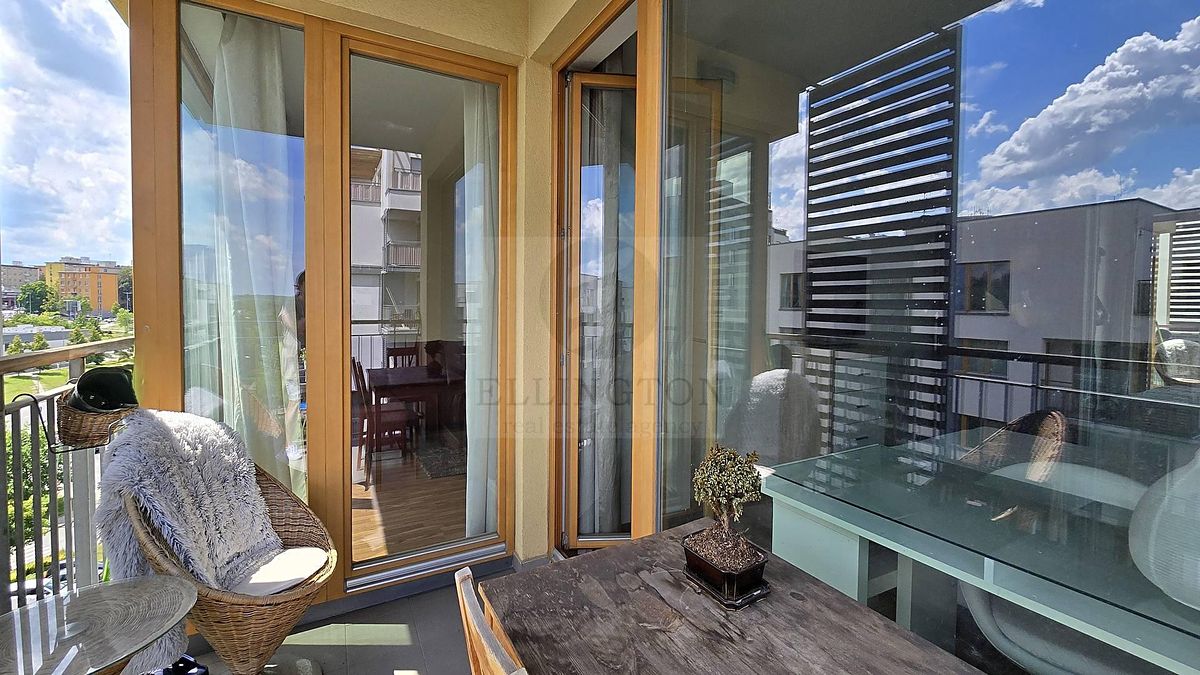 Pronájem bytu 2+kk 65 m² – fotografie 3