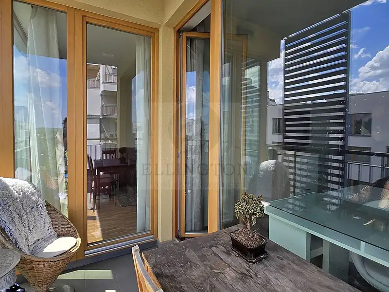 Pronájem bytu 2+kk 65 m², Praha – náhled fotky 3