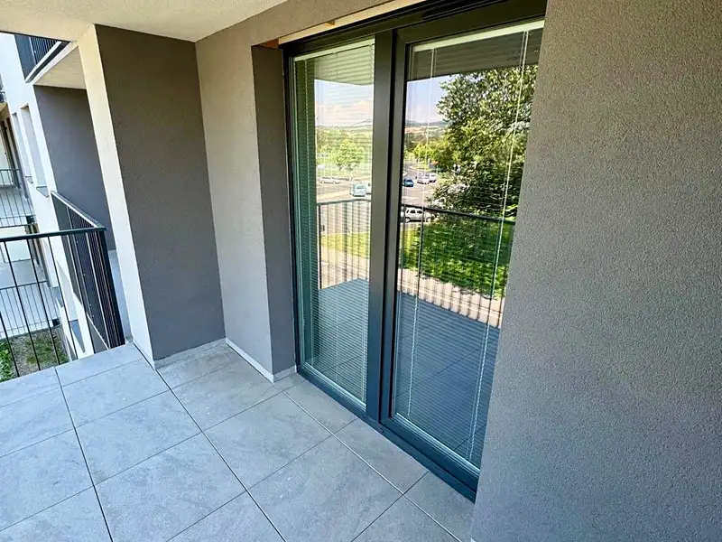 Pronájem bytu 1+kk 28 m², Lovosice – náhled fotky 2