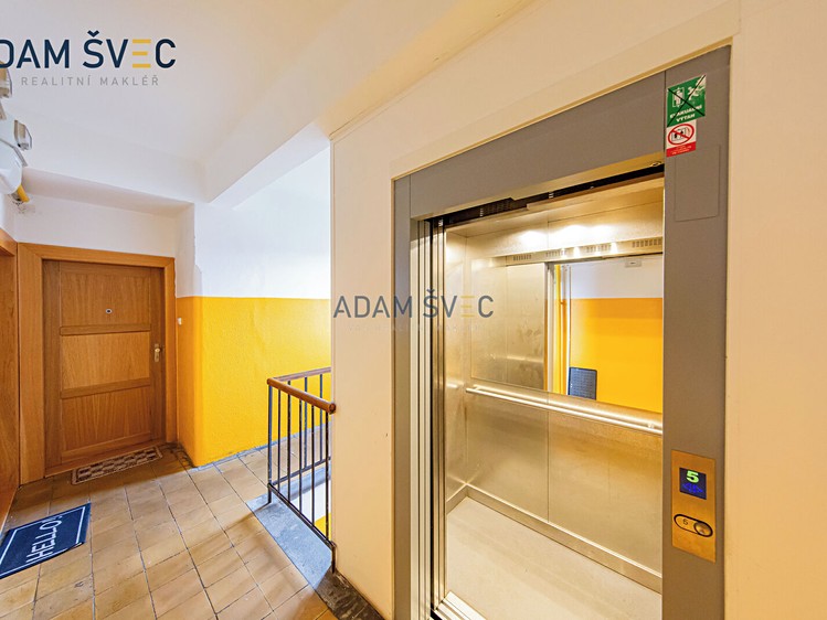 Pronájem bytu 2+1, 40 m² (5 z 33)