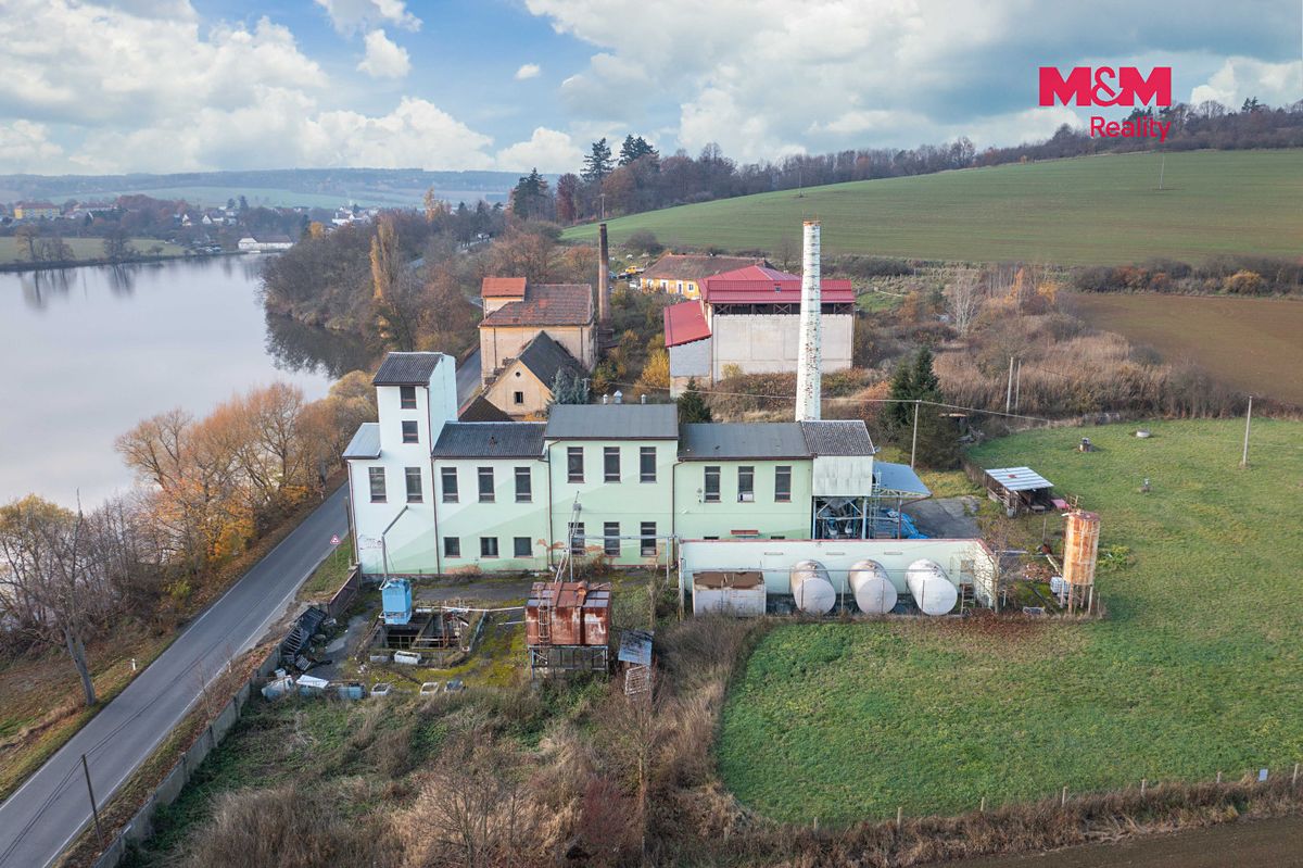Prodej výrobní haly, prostoru 762 m² – fotografie 3