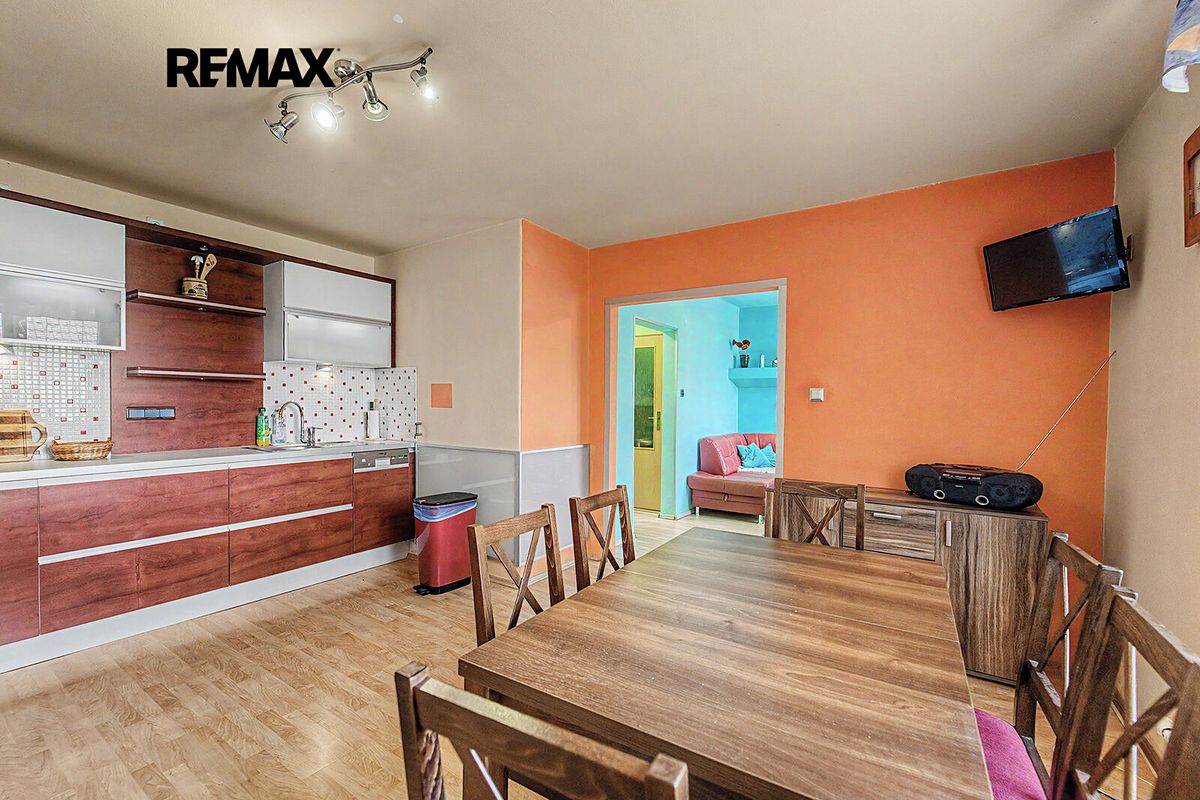 Prodej rodinného domu 71 m², pozemek 377 m² – fotografie 4