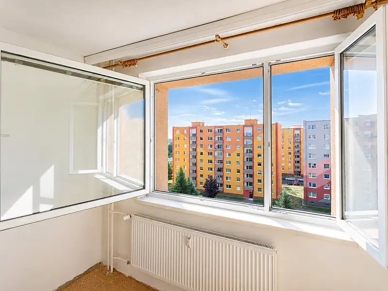 Prodej bytu 3+1 72 m², Jirkov – náhled fotky 3