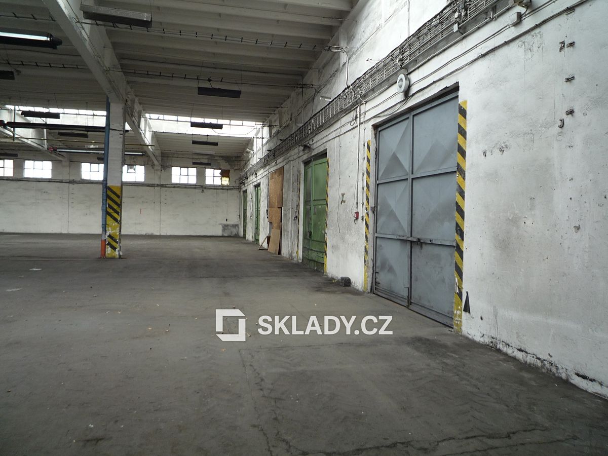 Pronájem skladového prostoru 2700 m² – fotografie 5