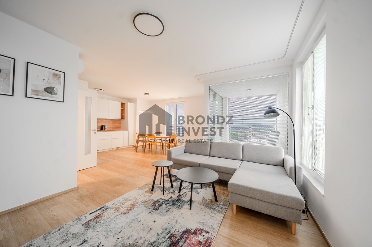 Pronájem bytu 4+kk 112 m²