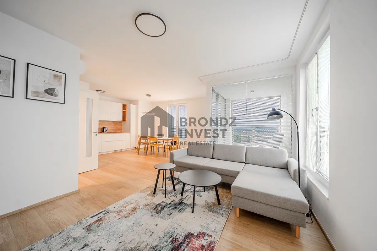 Pronájem bytu 4+kk 112 m²