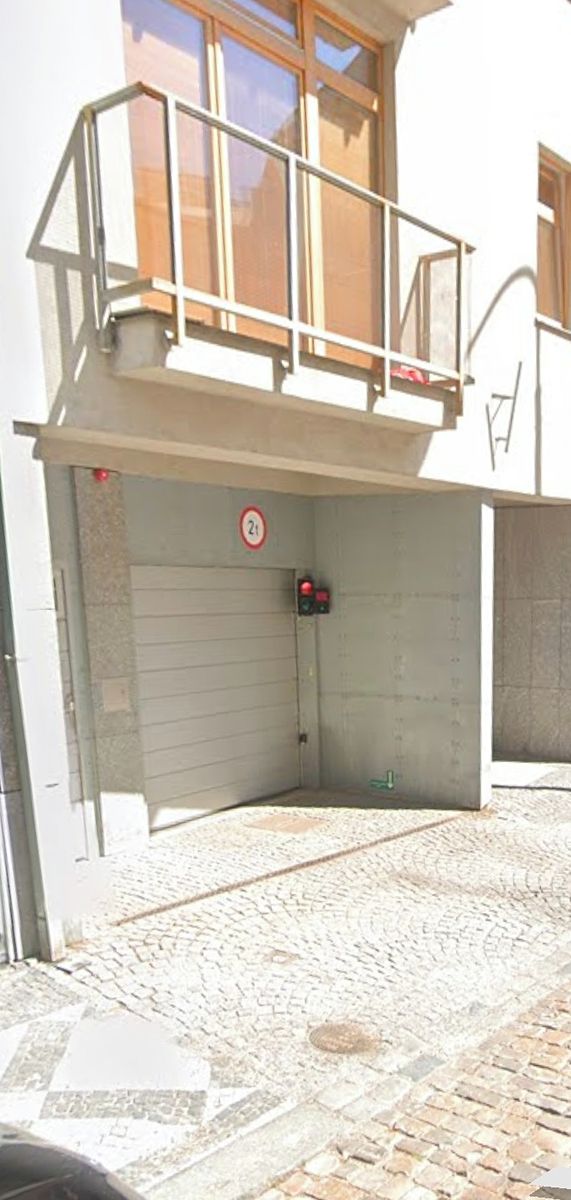 Pronájem garážového stání 13 m² – fotografie 3