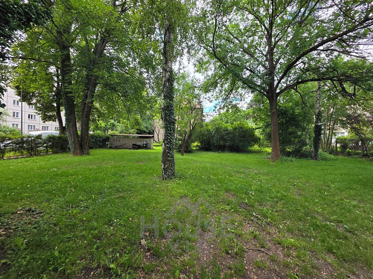 Prodej stavebního pozemku 591 m² – fotografie 3