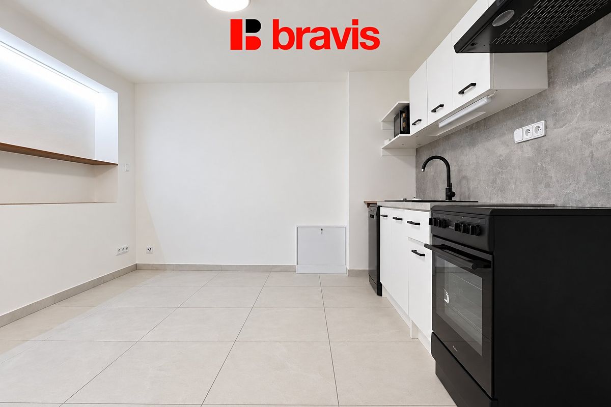 Pronájem bytu 1+kk 21 m² – fotografie 3
