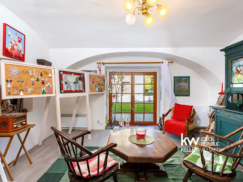 Prodej rodinného domu 201 m², pozemek 629 m², Panenský Týnec – náhled fotky 2