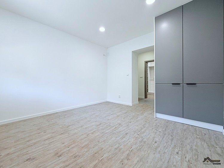 Будинок на продаж, 200 м² (17 з 40)