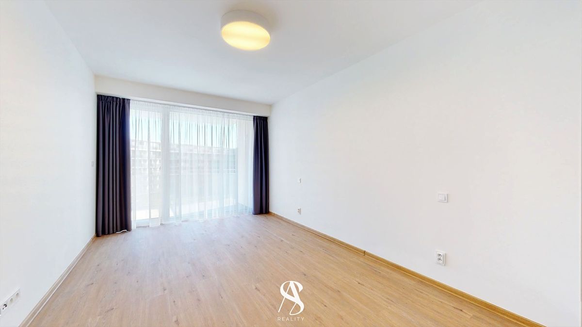 Pronájem bytu 2+kk 69 m² – fotografie 4