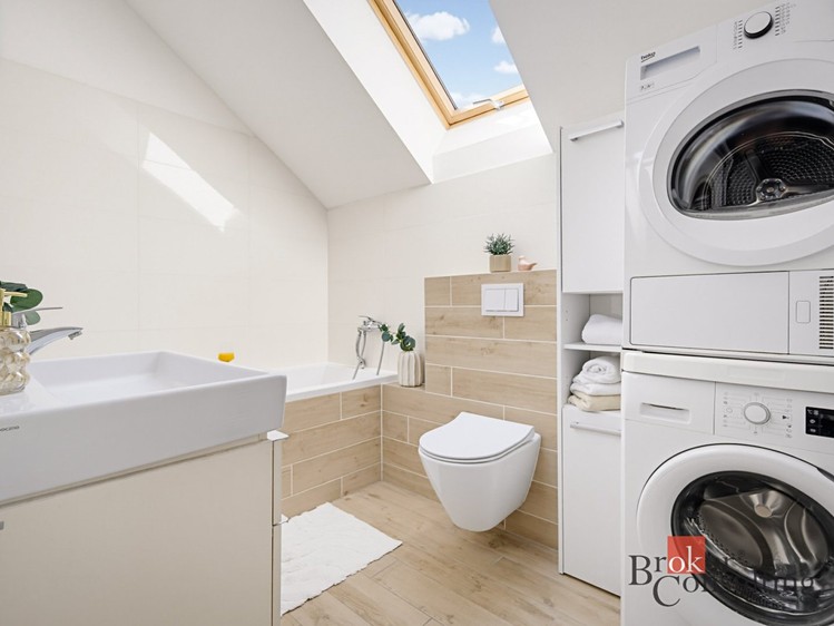 Prodej domu, 80 m² (8 z 48)