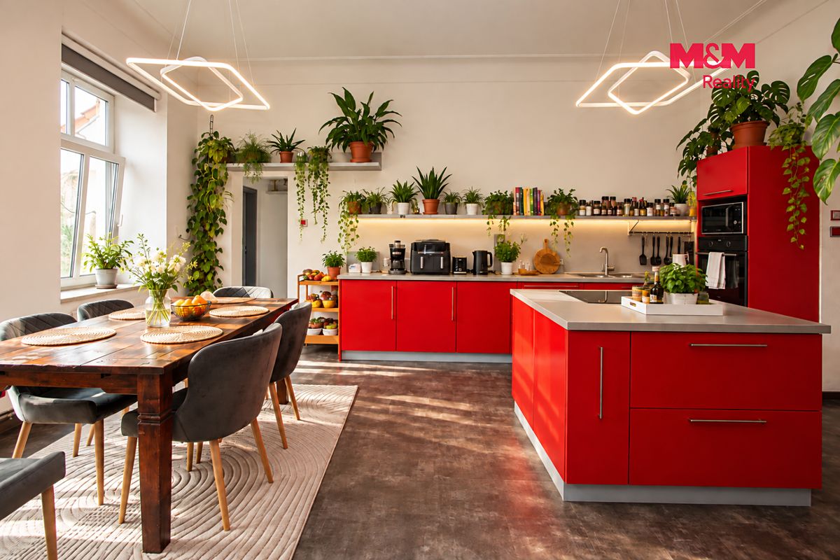 Prodej rodinného domu 320 m², pozemek 751 m² – fotografie 2