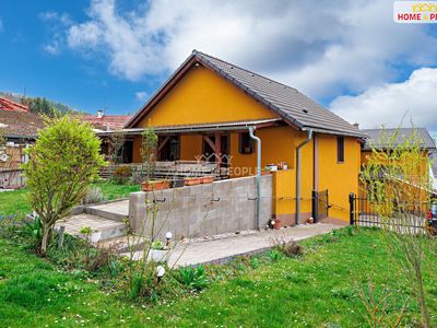 Prodej rodinného domu 258 m², pozemek 939 m²