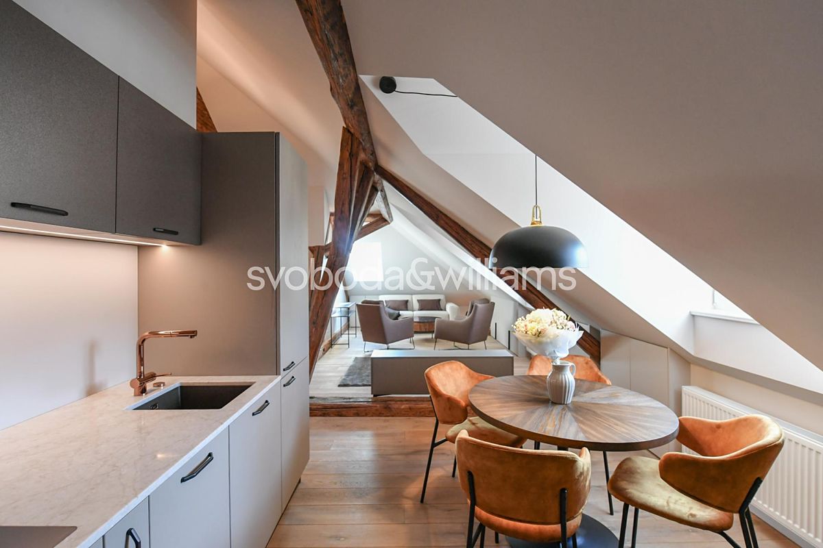 Prodej bytu 6 pokojů a více 266 m² – fotografie 5