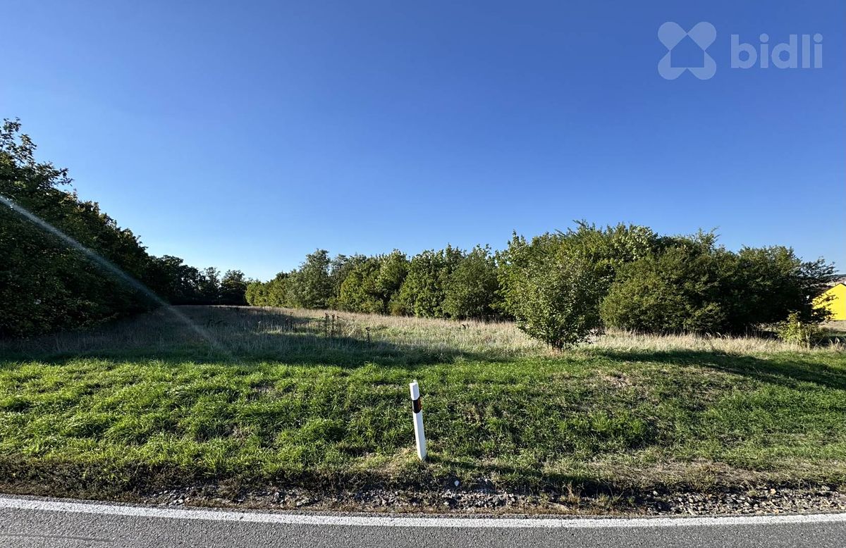 Prodej stavebního pozemku 1756 m²