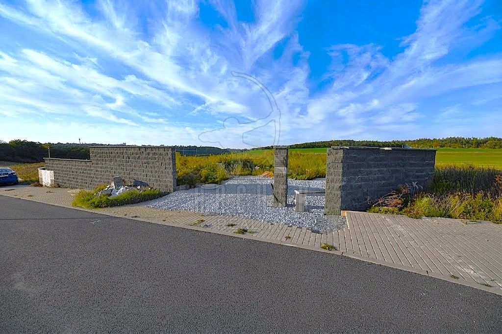 Prodej stavebního pozemku 800 m², Brodce – fotka 1 z 3