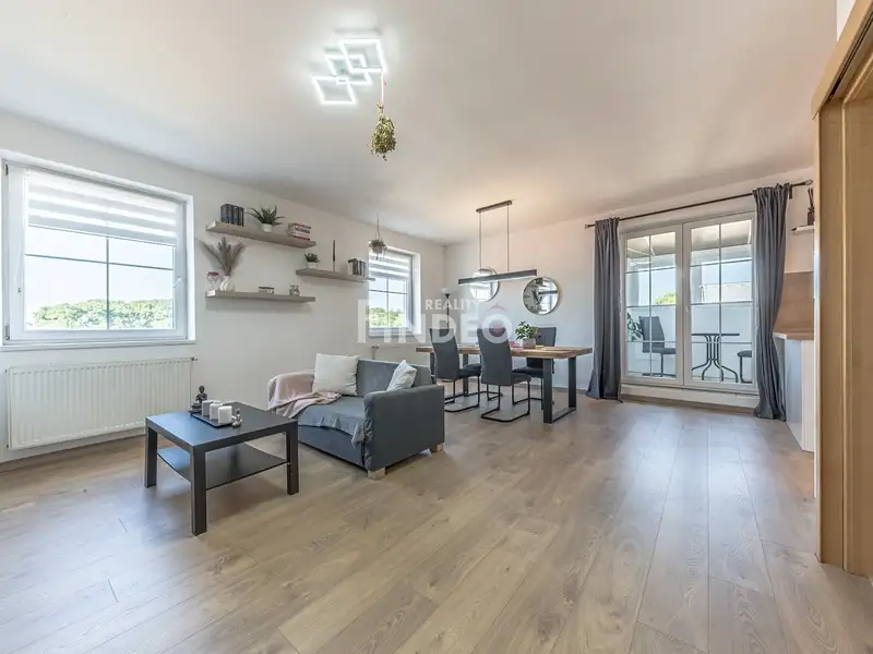 Prodej bytu 3+kk 98 m², Břežany II – náhled fotky 2