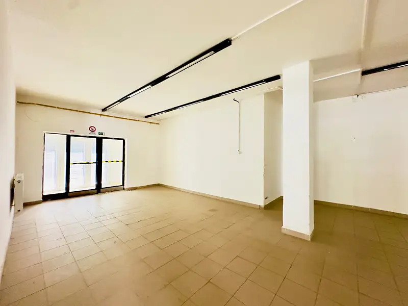 Pronájem obchodního prostoru 593 m², Blatná – náhled fotky 2