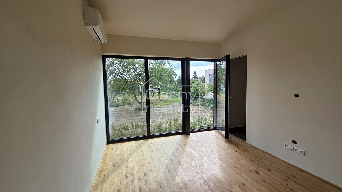 Prodej rodinného domu 55 m², pozemek 229 m² – fotografie 3