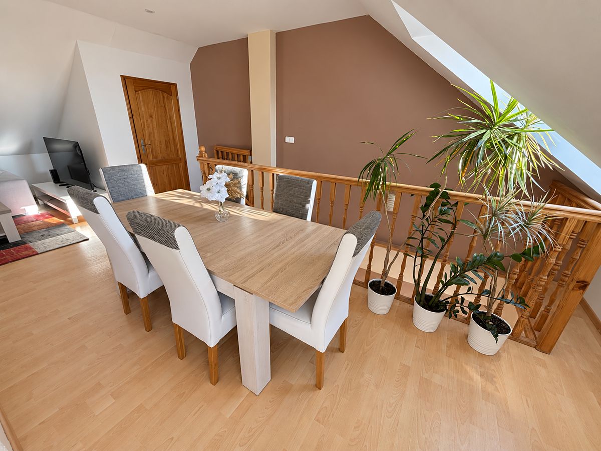 Pronájem bytu 3+kk 130 m² – fotografie 3