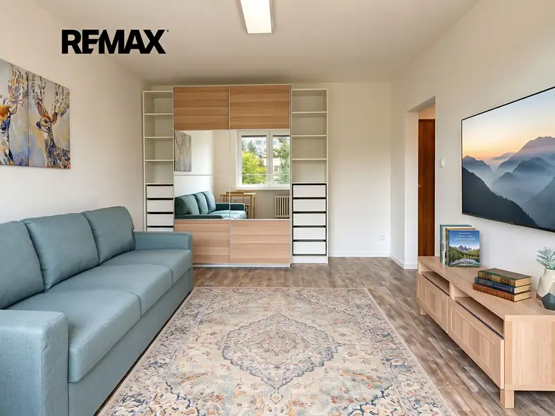 Pronájem bytu 1+1 30 m², Praha – náhled fotky 1