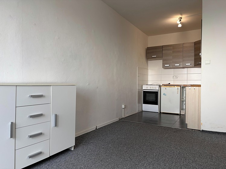Квартира 2+kk в оренду, 52 м² (10 з 12)