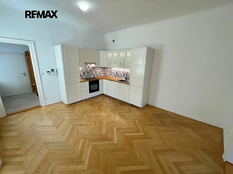 Pronájem bytu 3+1 75 m², Břeclav – náhled fotky 2
