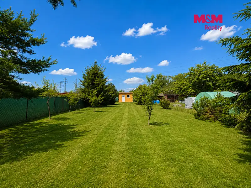 Prodej zahrady 676 m², Spořice – náhled fotky 2