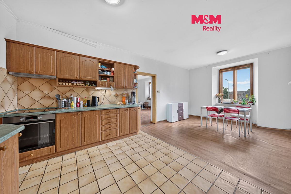 Prodej rodinného domu 340 m², pozemek 431 m²