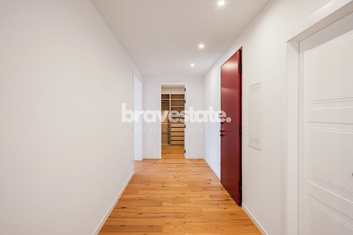 Pronájem bytu 3+kk 124 m² – fotografie 2