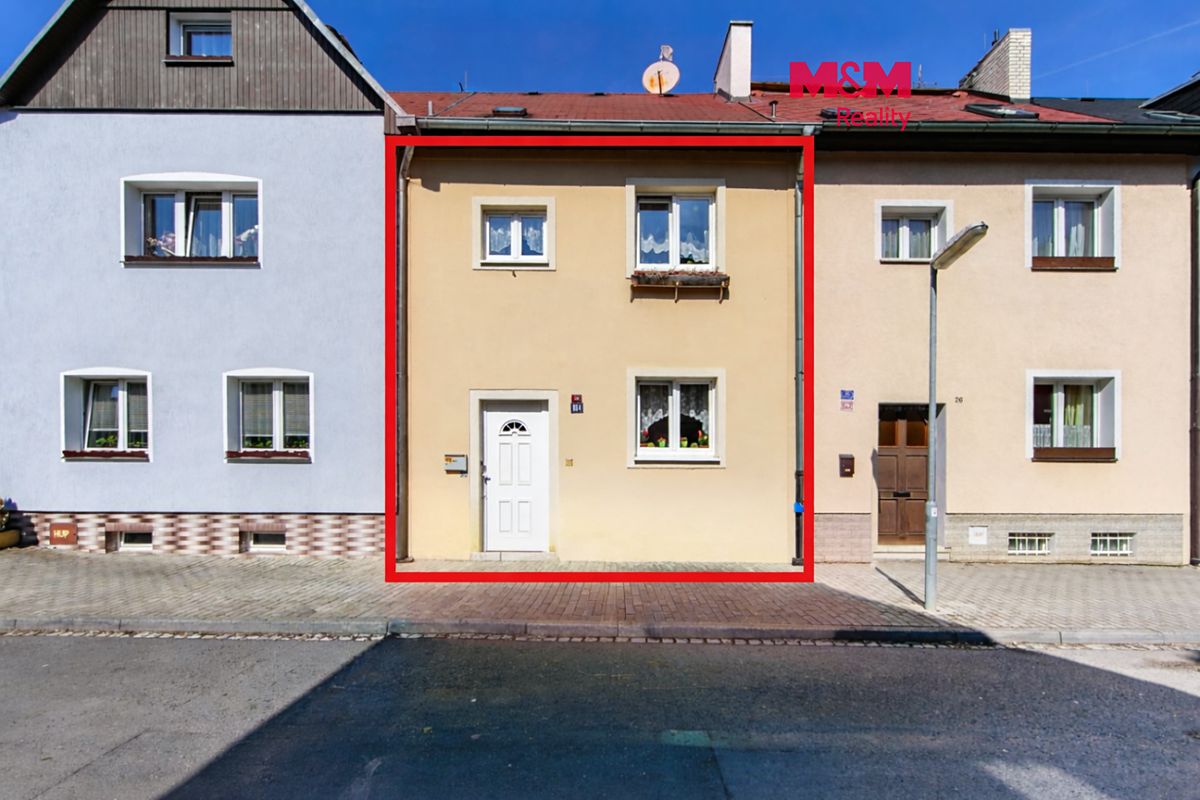 Prodej rodinného domu 130 m², pozemek 164 m², Cheb – fotka 1 z 3