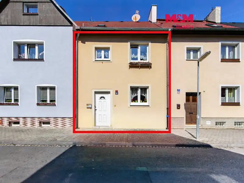 Prodej rodinného domu 130 m², pozemek 164 m², Cheb – náhled fotky 1