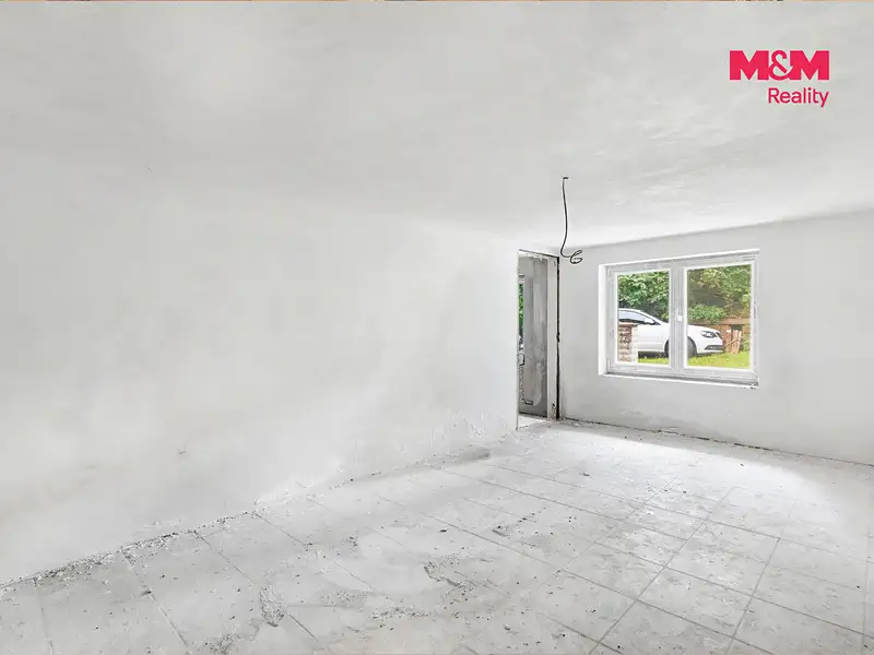 Prodej rodinného domu 268 m², pozemek 1187 m², Horní Police – náhled fotky 2