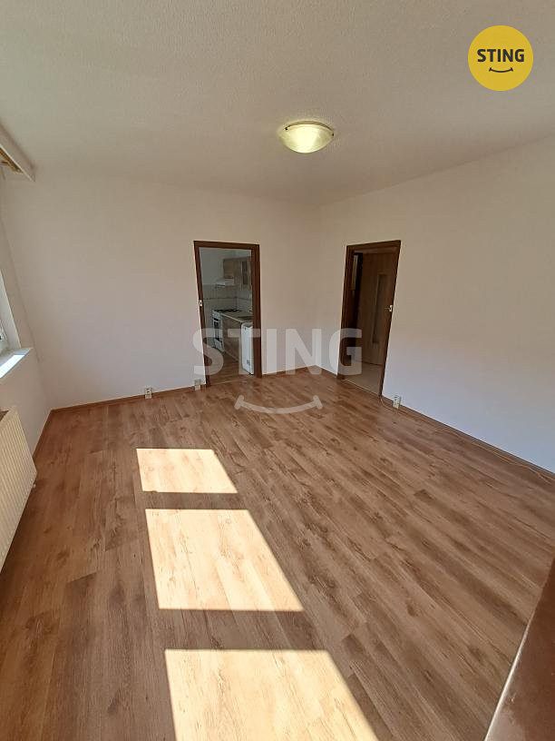 Pronájem bytu 2+1 45 m² – fotografie 5