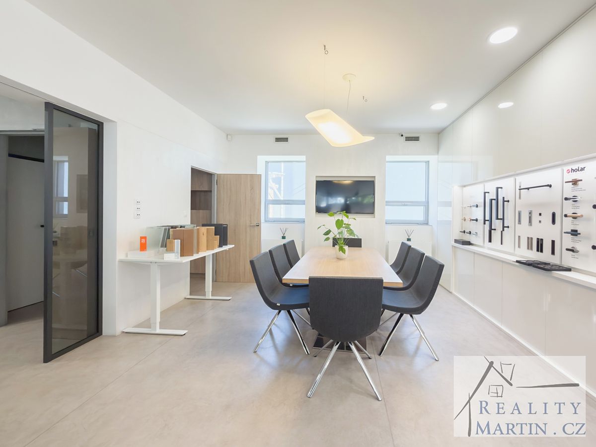 Prodej kanceláře 109 m² – fotografie 3