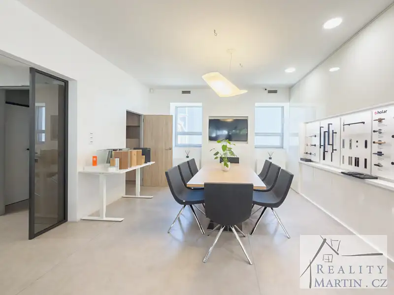 Prodej kanceláře 109 m², Jesenice – náhled fotky 3